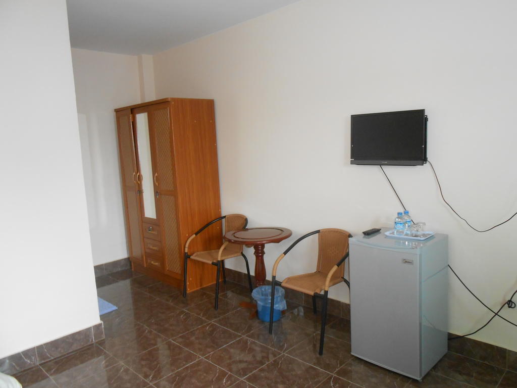 Bayern Guesthouse Ban Nongdouang Dış mekan fotoğraf